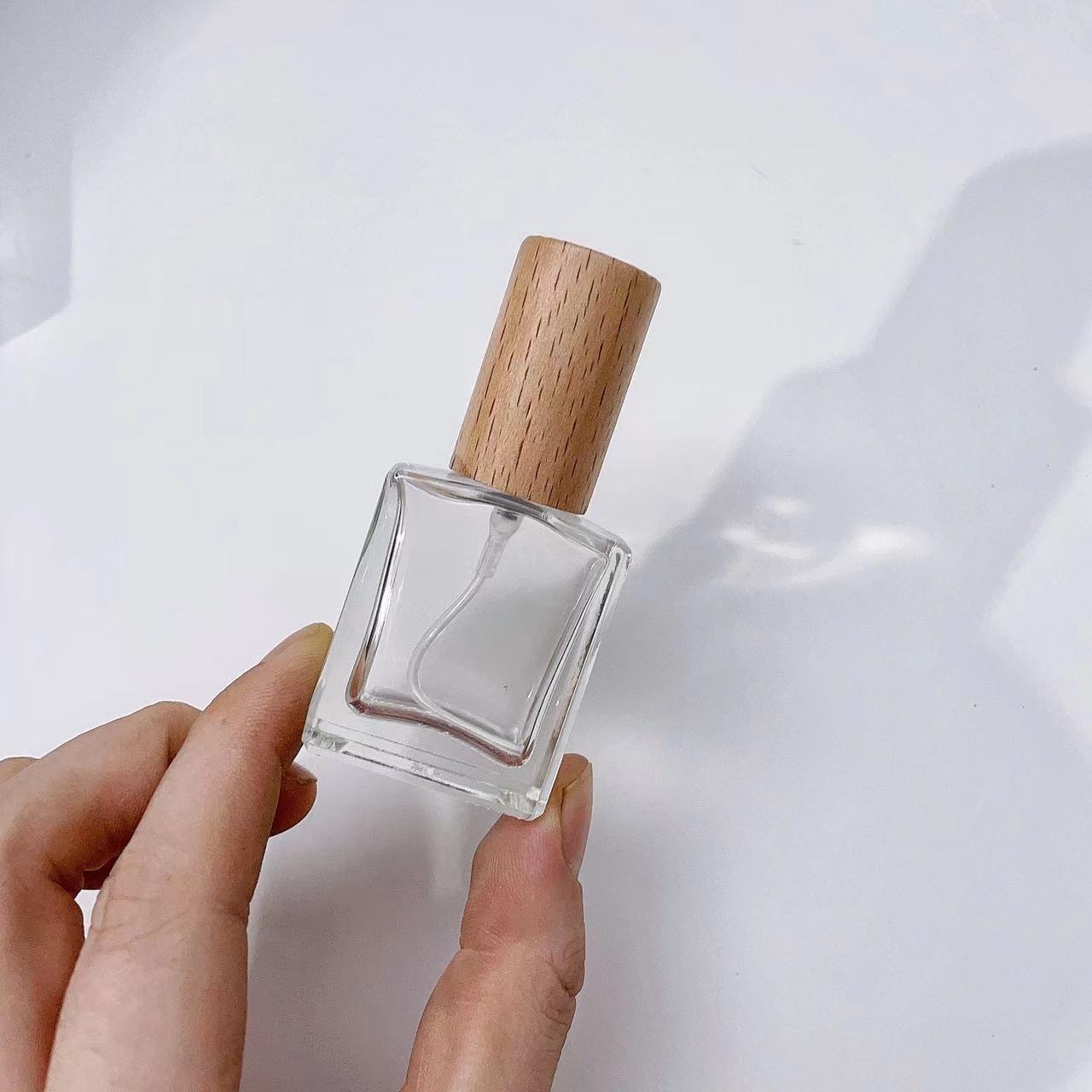 Прозрачная Толстая стеклянная  – обзор и цена Scent Eliminator Spray